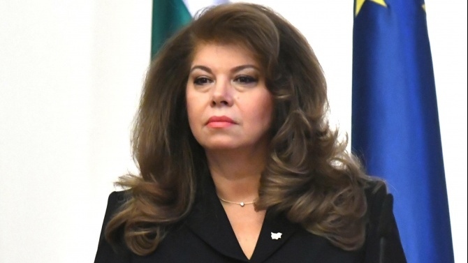 Йотова: Не виждам РСМ да е изпълнила нито едно от условията на България